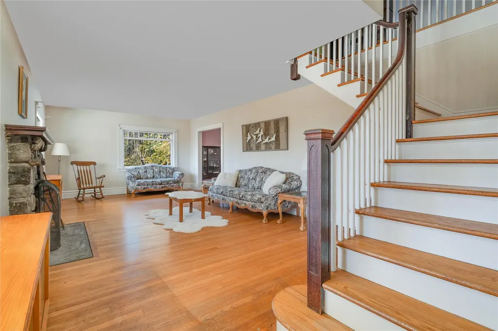 24 Sheridan Drive Pawling NY 12564