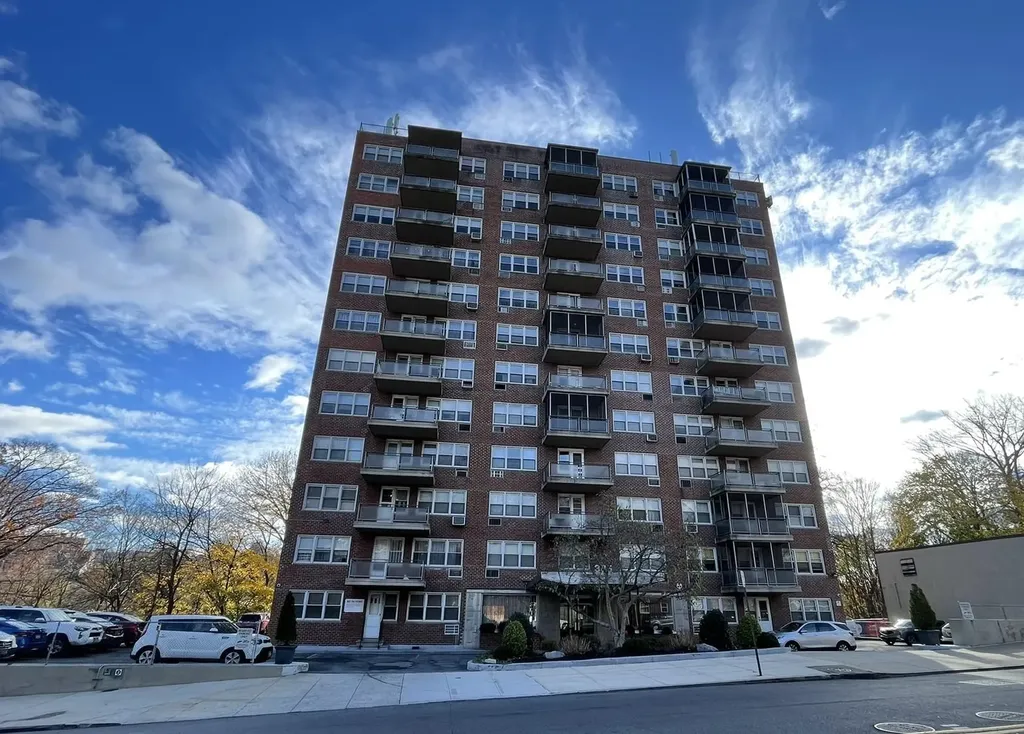 385 Mclean Avenue Yonkers NY 10705