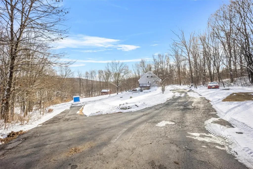 504 Browning Road Salt Point NY 12578