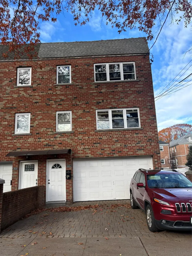 315 E 239th Street Bronx NY 10470