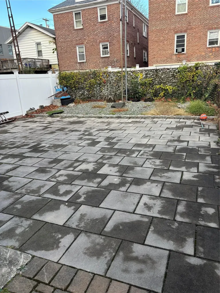 315 E 239th Street Bronx NY 10470
