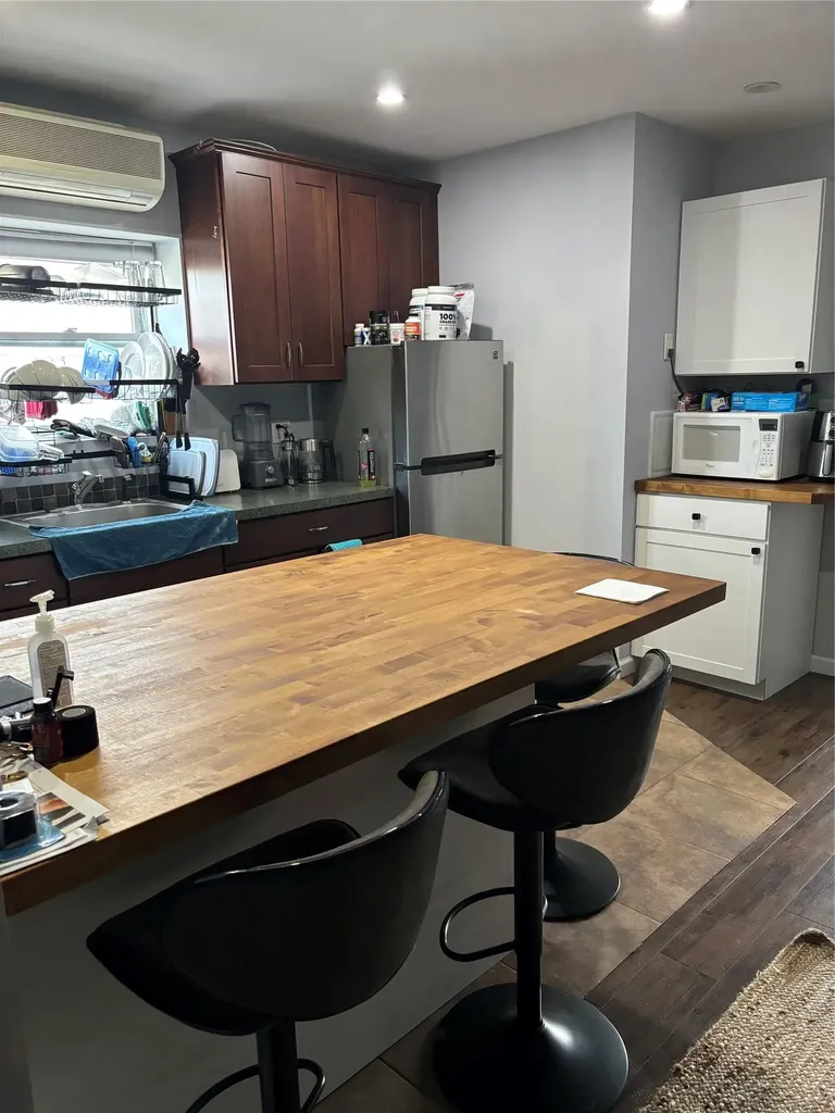315 E 239th Street Bronx NY 10470