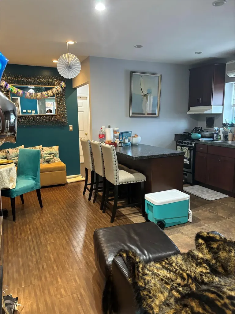 315 E 239th Street Bronx NY 10470