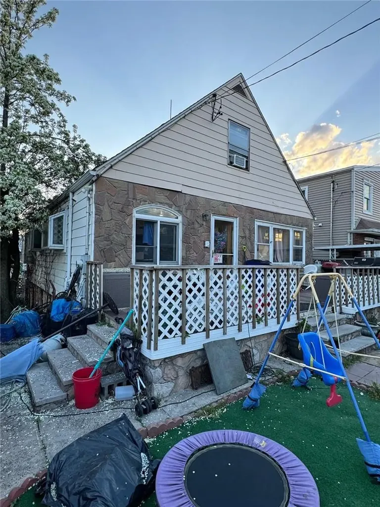 1053 Swinton Avenue Bronx NY 10465