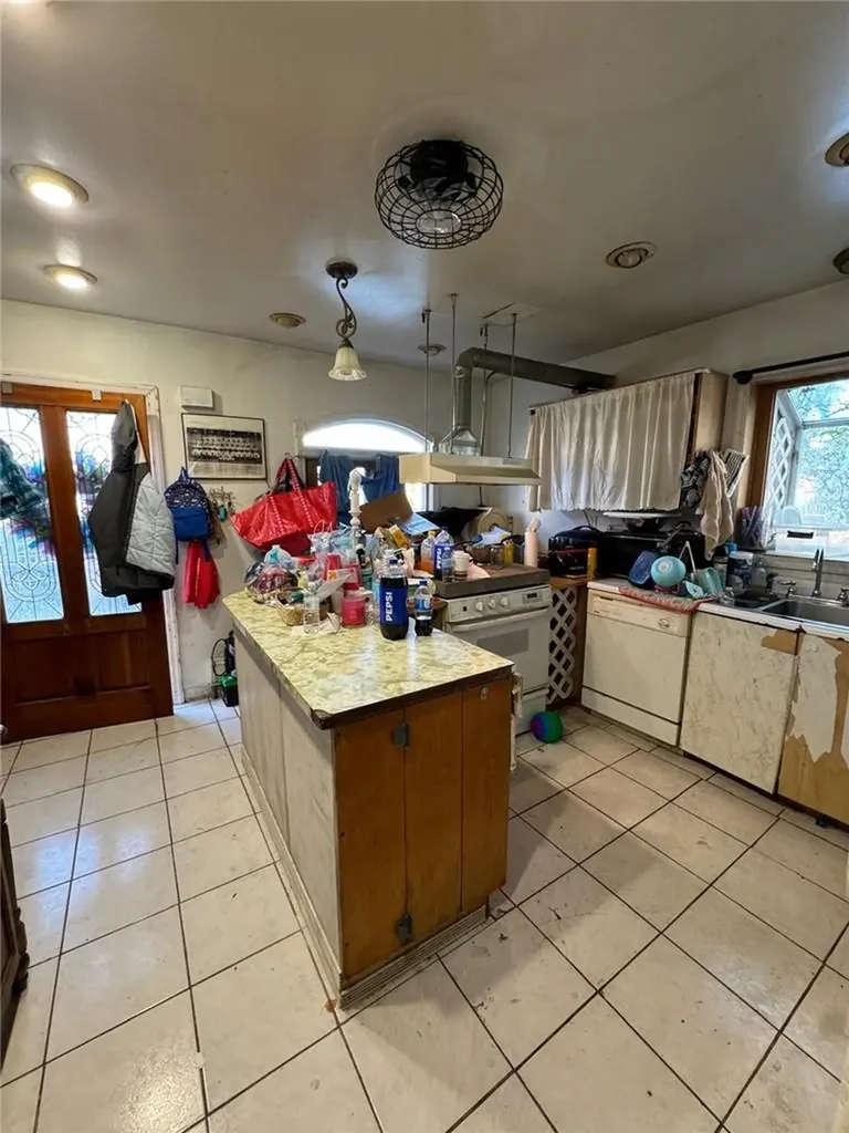 1053 Swinton Avenue Bronx NY 10465