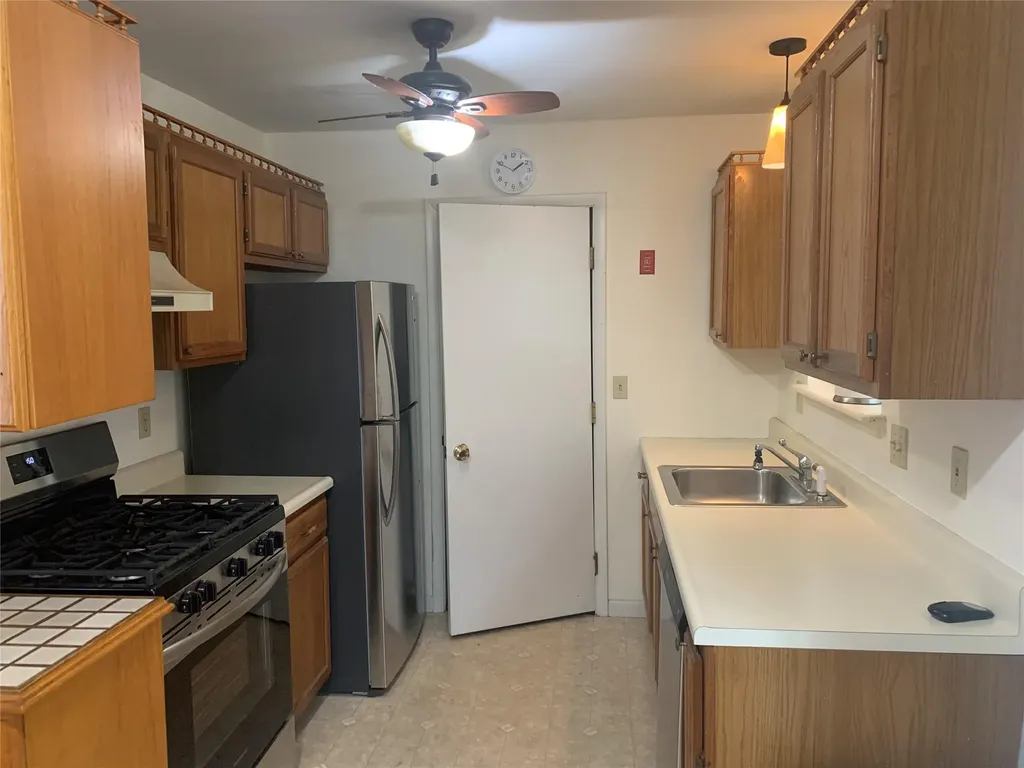 93 Sterling Place Highland NY 12528