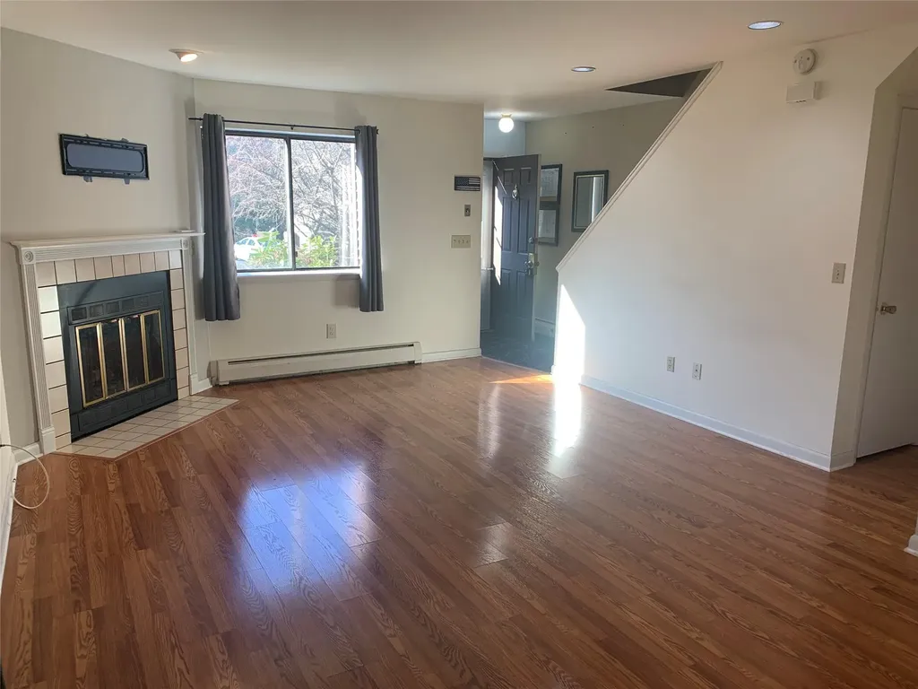 93 Sterling Place Highland NY 12528