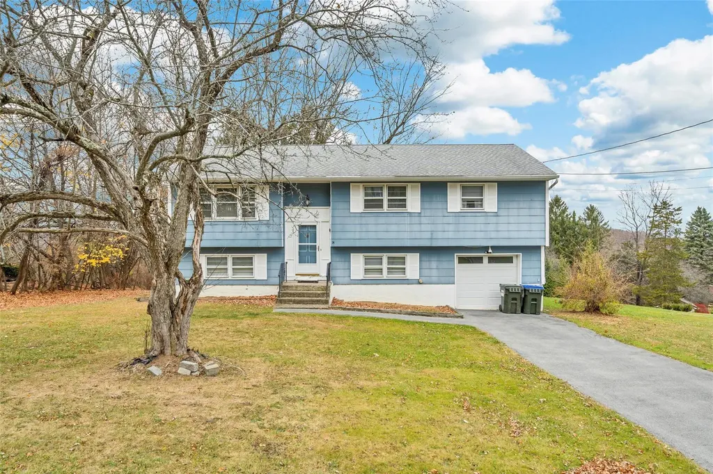 14 Pine Hill Road Monroe NY 10950