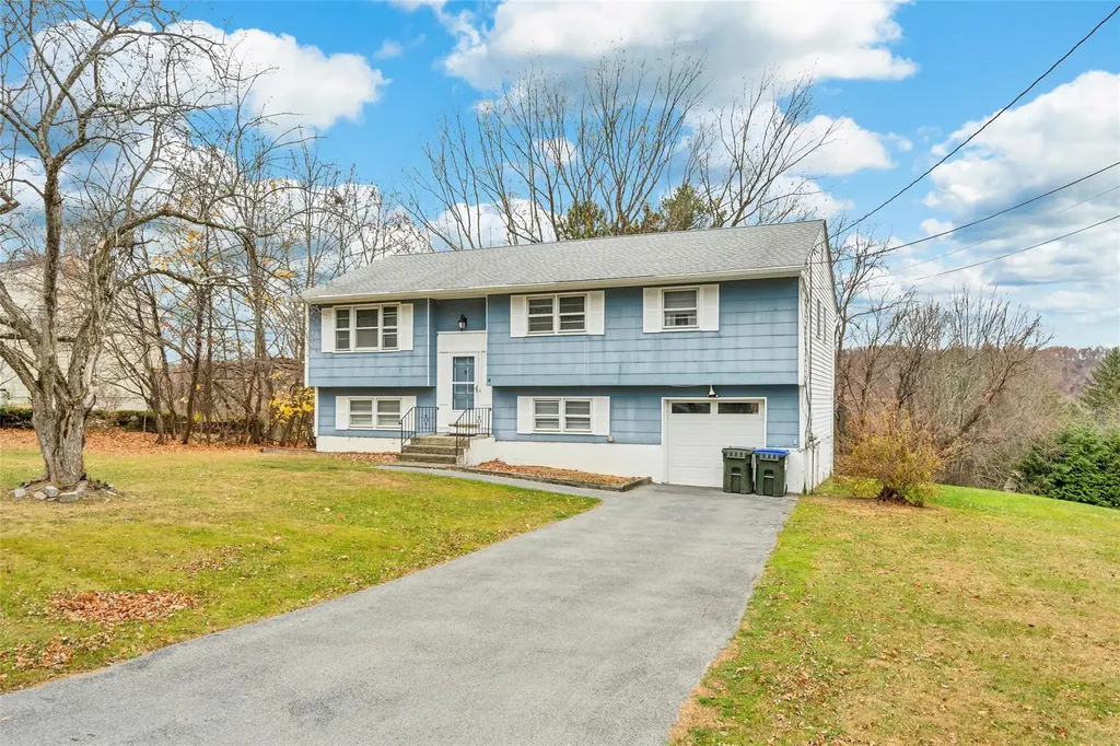 14 Pine Hill Road Monroe NY 10950