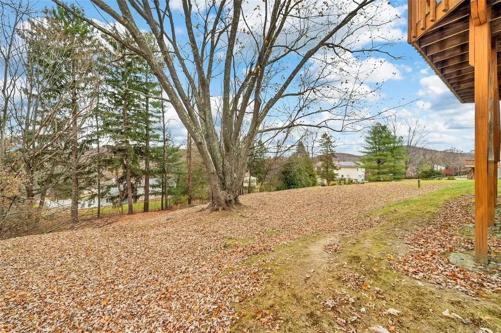 14 Pine Hill Road Monroe NY 10950