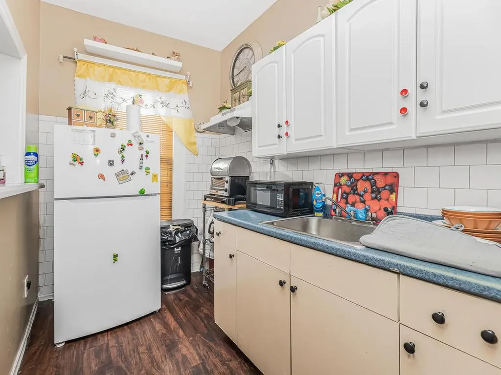 1262 Leland Avenue Bronx NY 10472