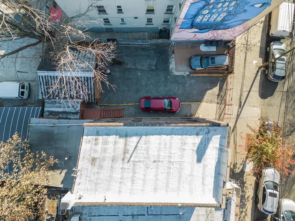 1262 Leland Avenue Bronx NY 10472