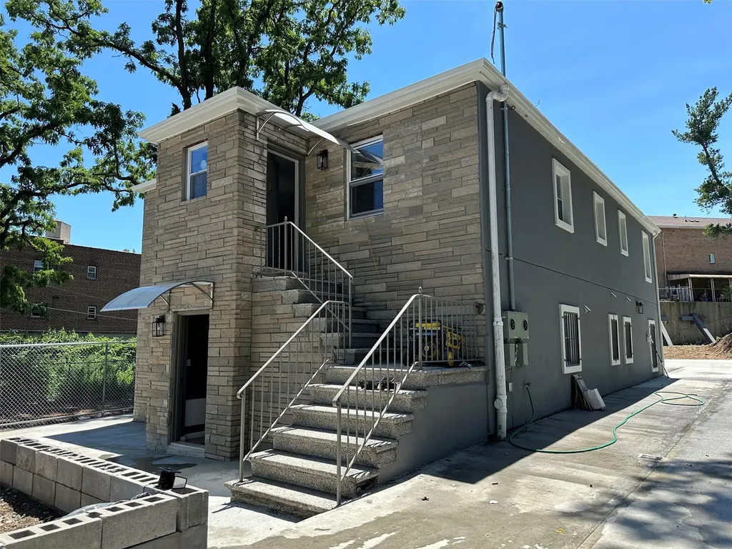 3653 Marolla Place Bronx NY 10466