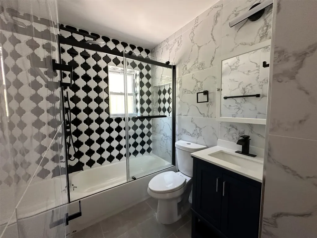 3653 Marolla Place Bronx NY 10466