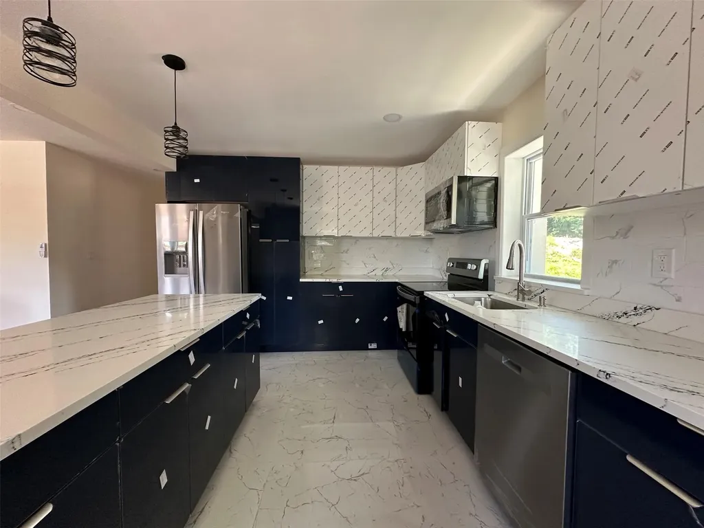3653 Marolla Place Bronx NY 10466
