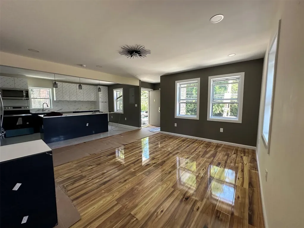 3653 Marolla Place Bronx NY 10466