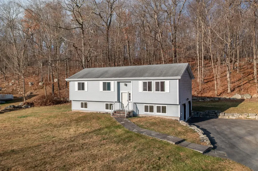 2 Candlewood Court Stormville NY 12582