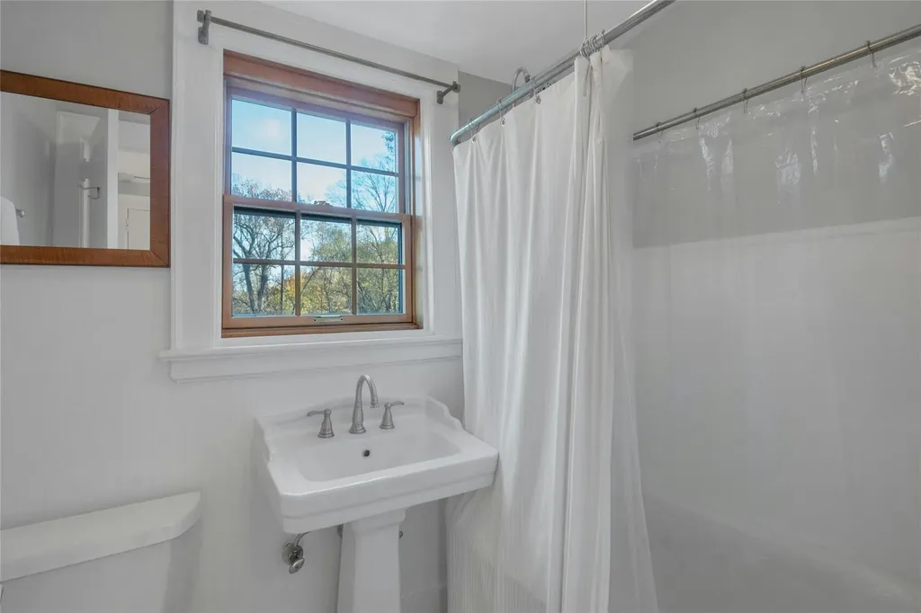 93 Sterling Avenue White Plains NY 10606