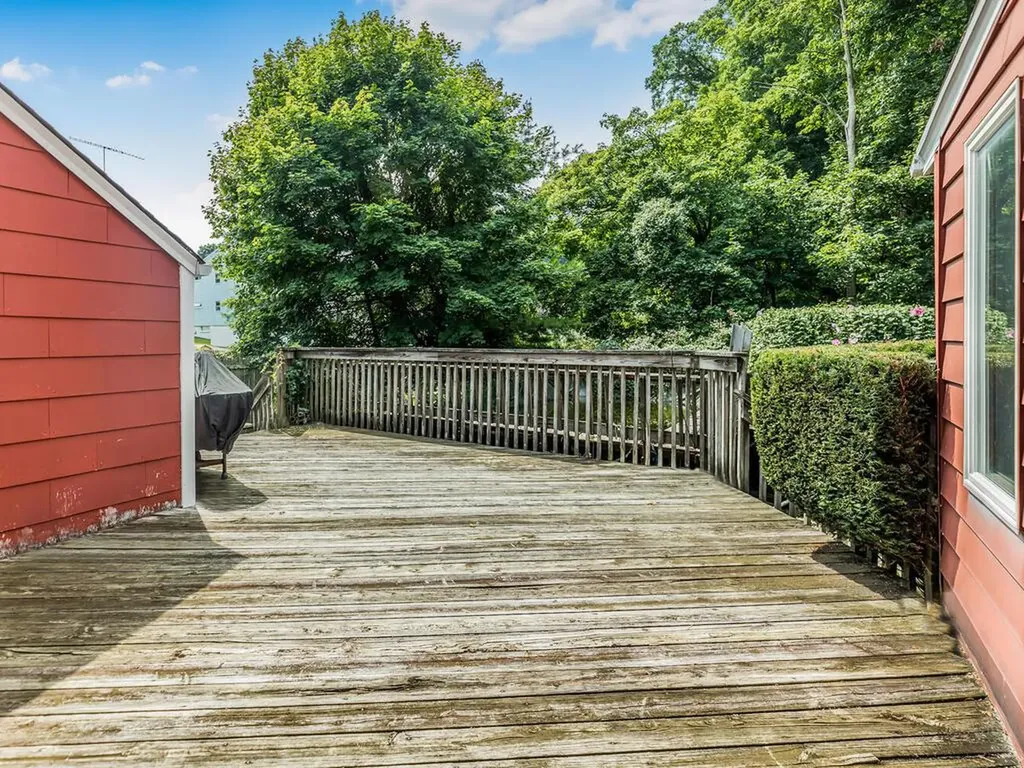 21 Clove Road White Plains NY 10603