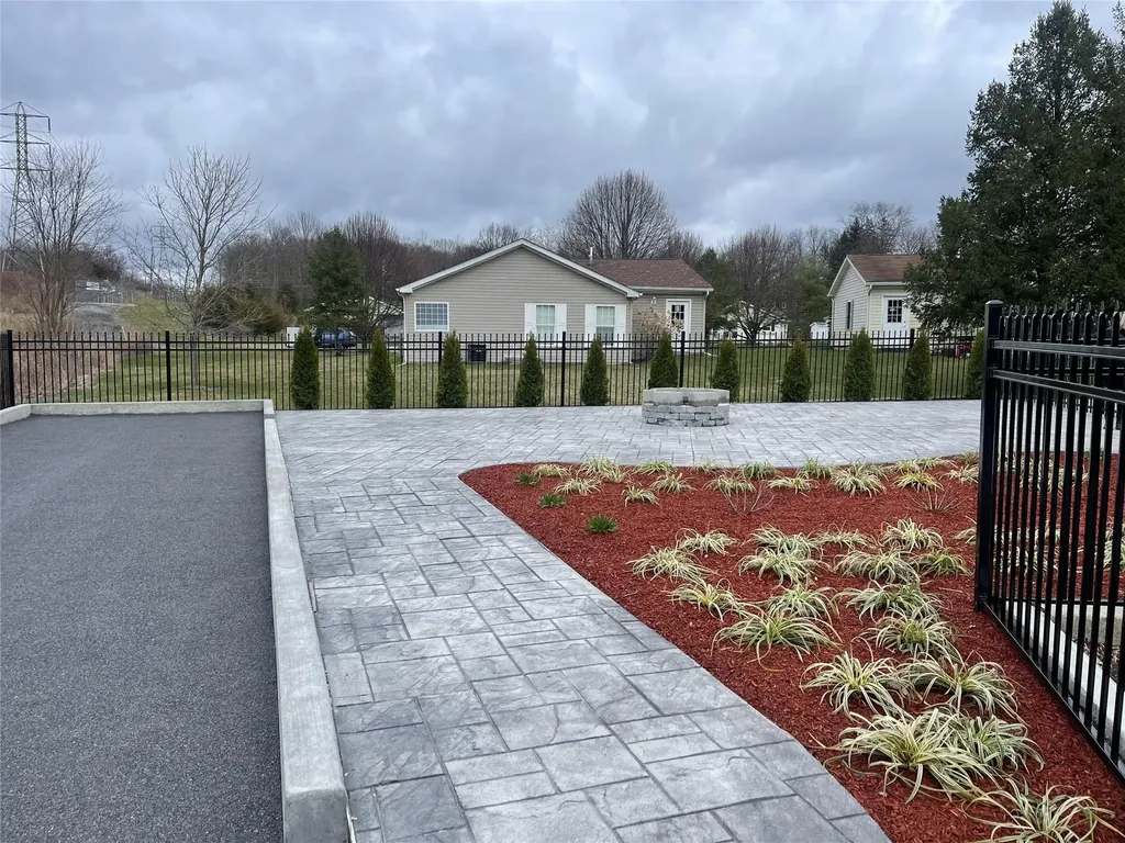10 Boca Court Poughkeepsie NY 12603
