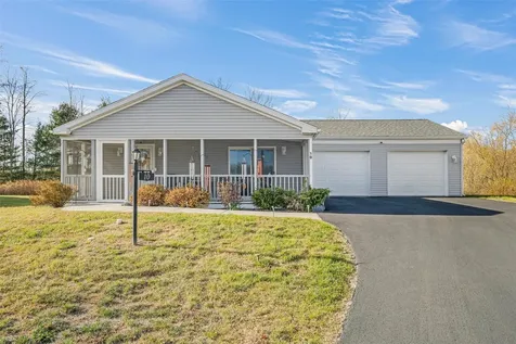 10 Boca Court Poughkeepsie NY 12603