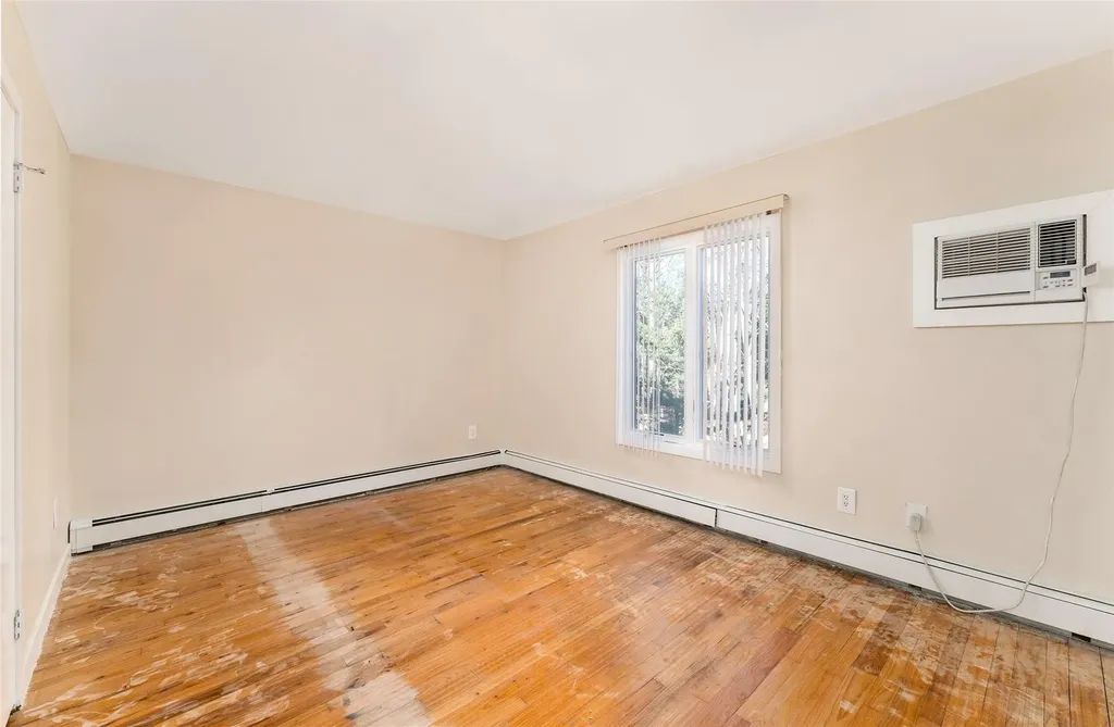 4 Todd Drive East Hampton NY 11937