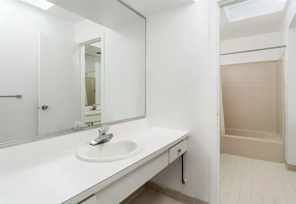4 Todd Drive East Hampton NY 11937