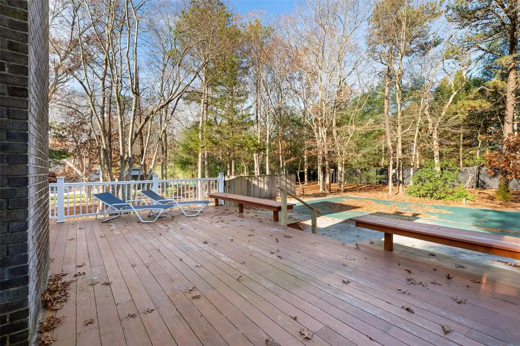 4 Todd Drive East Hampton NY 11937