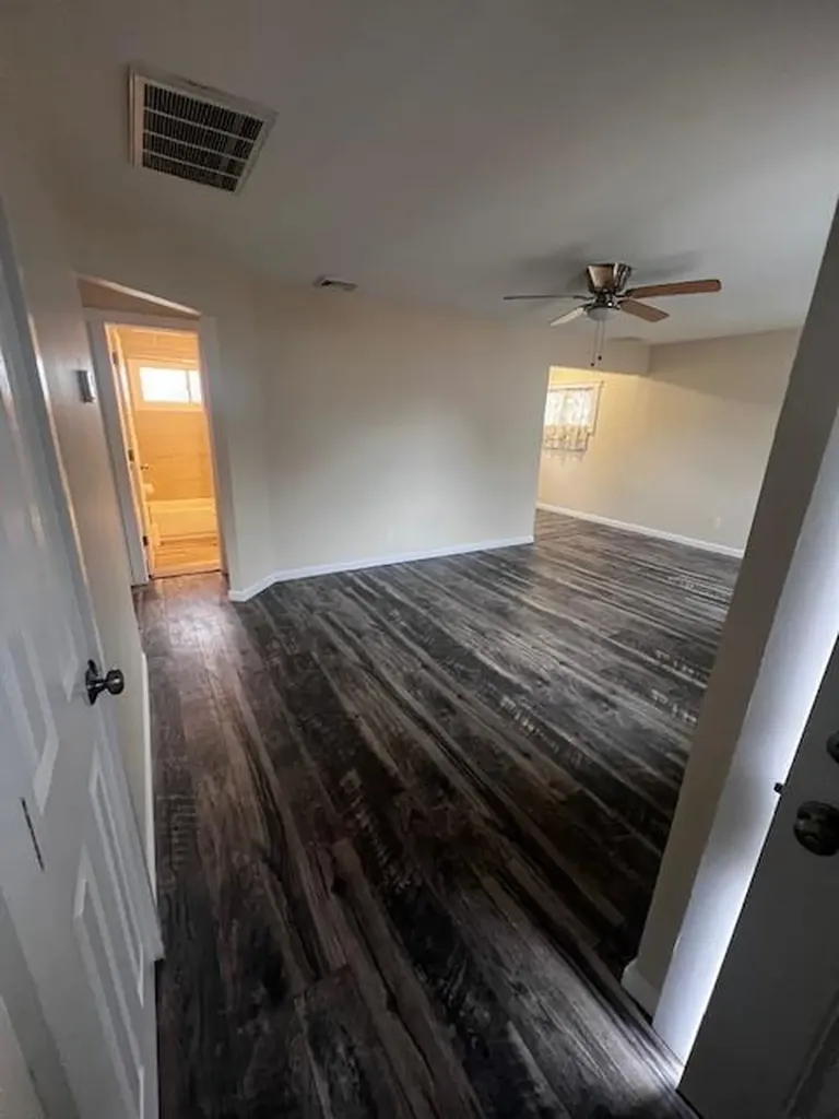7 E Maple Street Central Islip NY 11722
