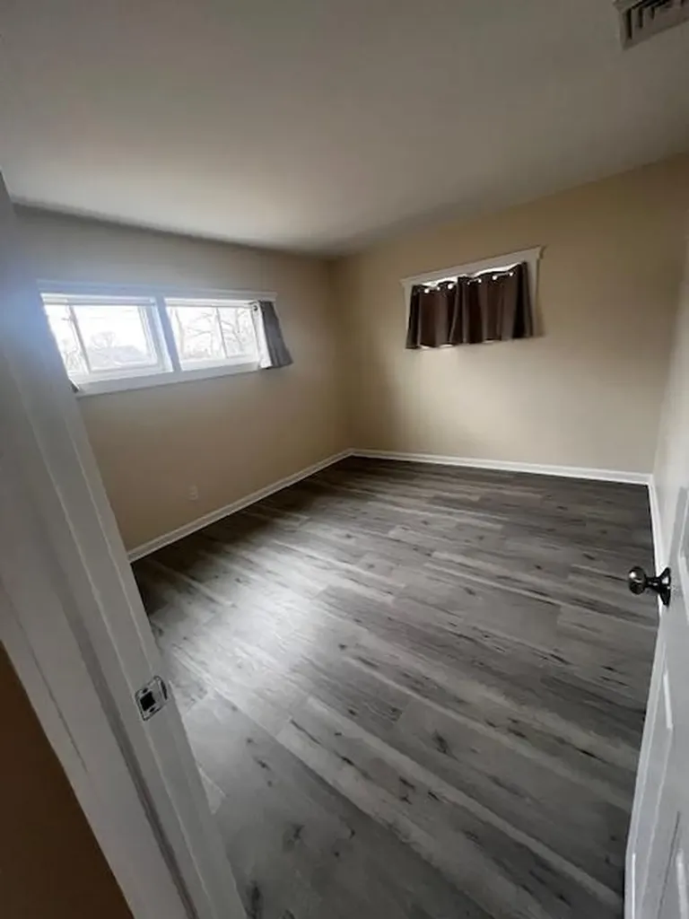 7 E Maple Street Central Islip NY 11722