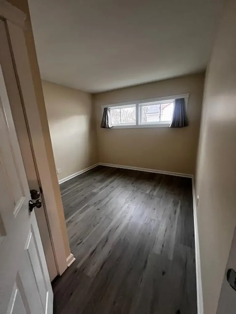 7 E Maple Street Central Islip NY 11722