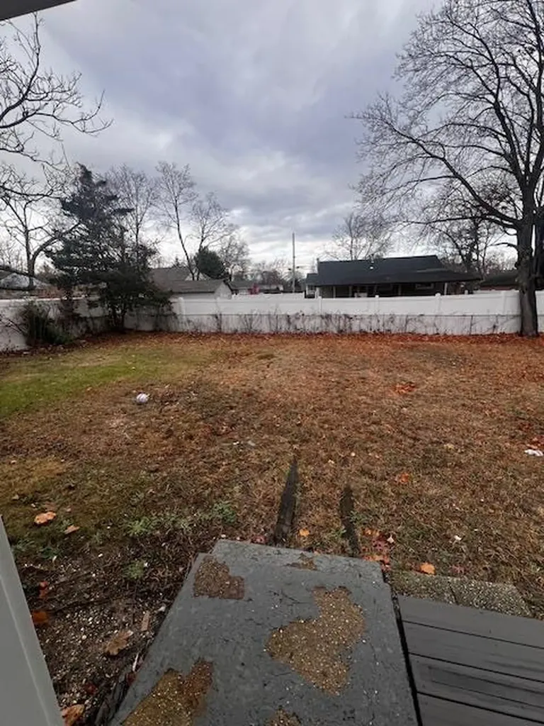 7 E Maple Street Central Islip NY 11722