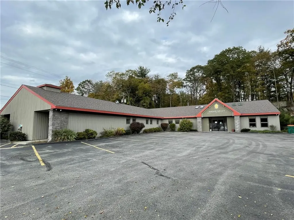 4232 Albany Post Road Hyde Park NY 12538