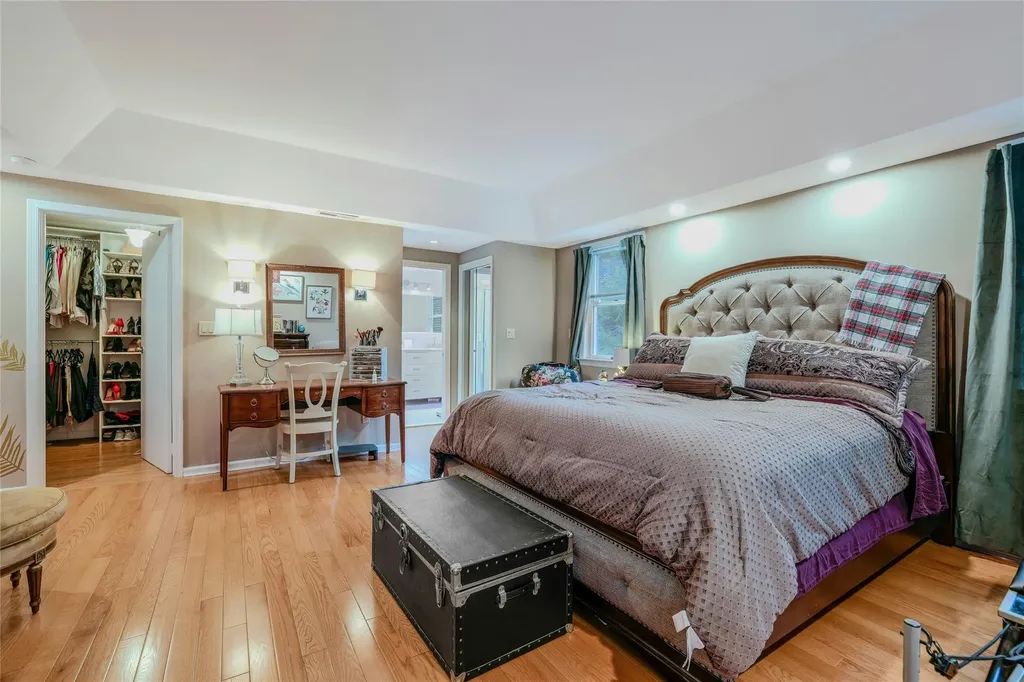 61 Argyle Road Albertson NY 11507