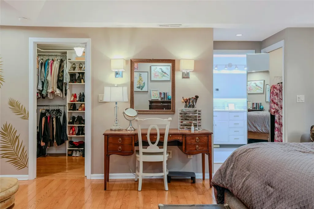 61 Argyle Road Albertson NY 11507