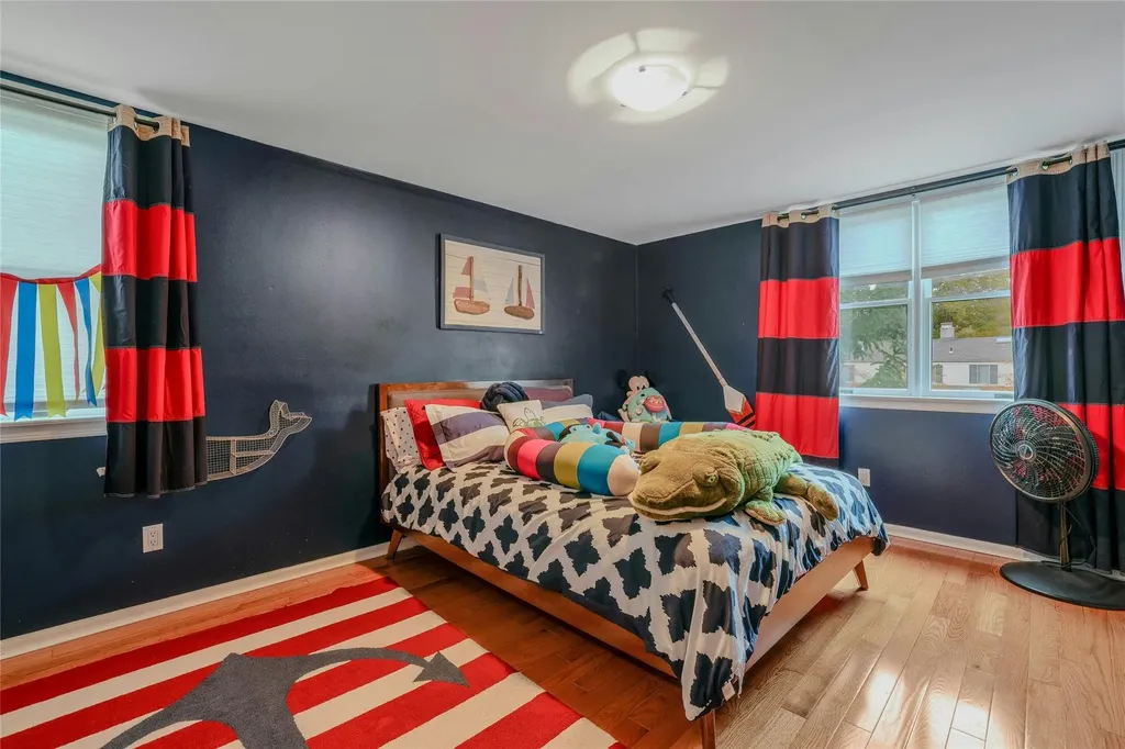 61 Argyle Road Albertson NY 11507
