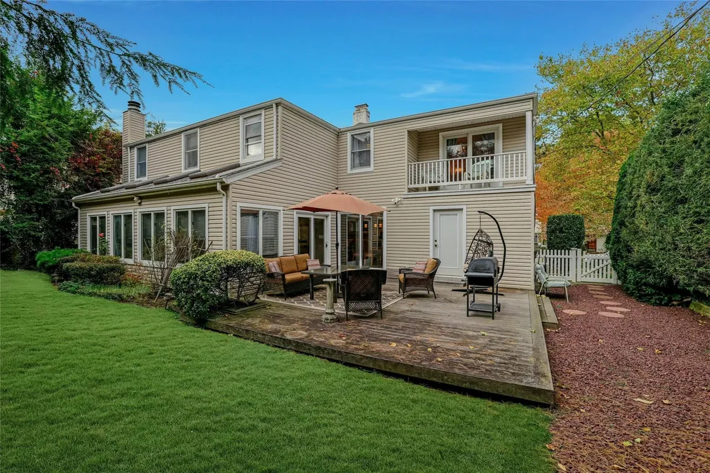 61 Argyle Road Albertson NY 11507
