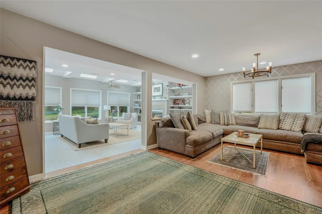 61 Argyle Road Albertson NY 11507
