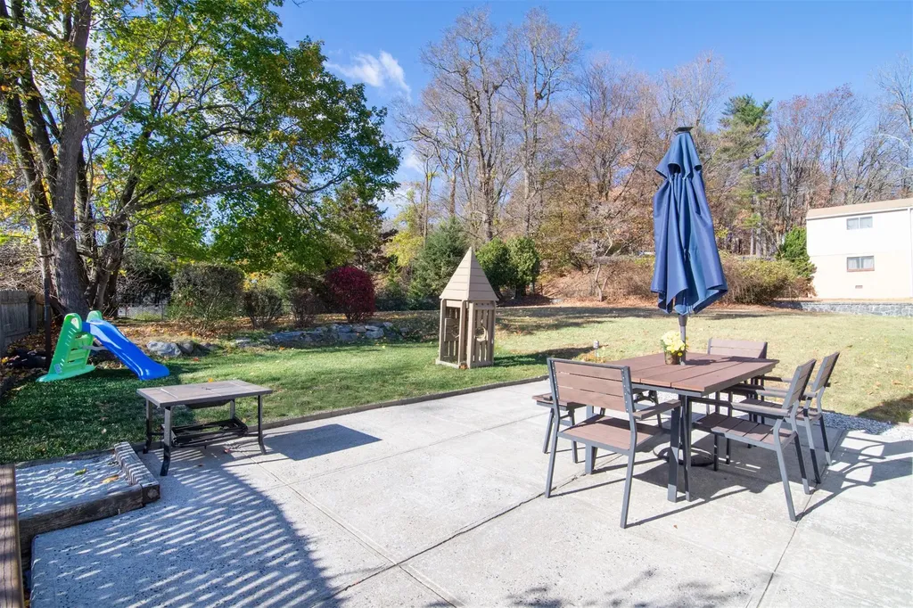 25 Lefurgy Avenue Dobbs Ferry NY 10522