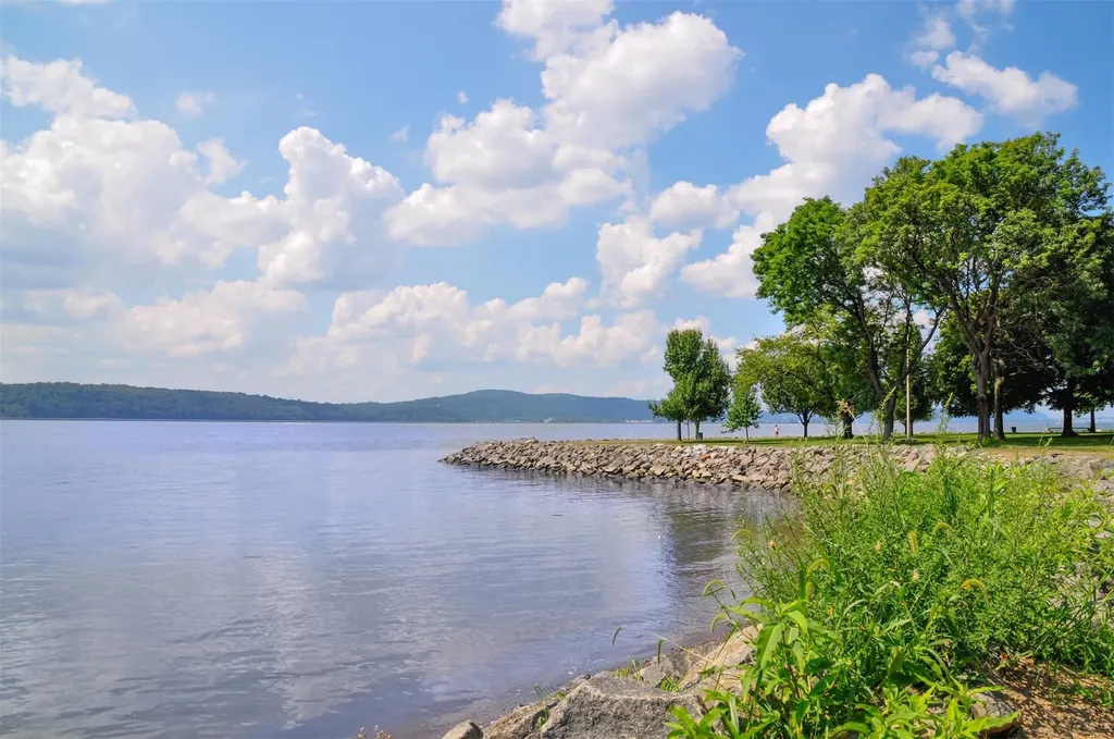 25 Lefurgy Avenue Dobbs Ferry NY 10522