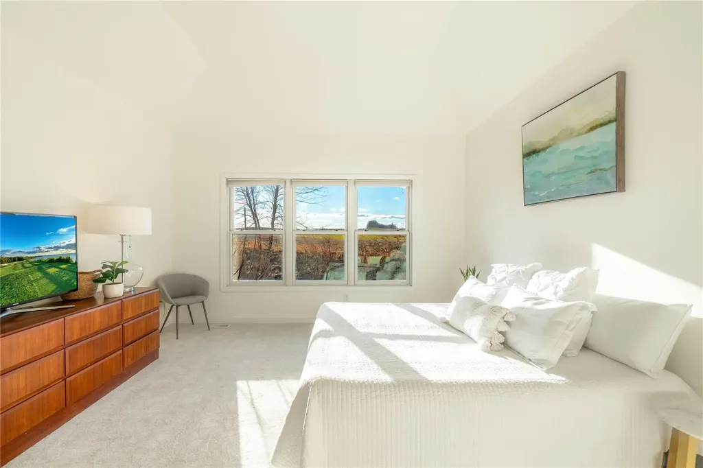 35 Tyler Drive Riverhead NY 11901
