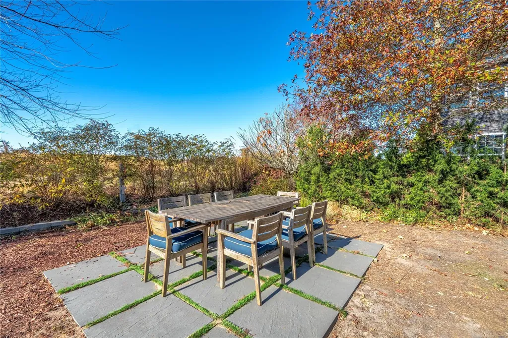 35 Tyler Drive Riverhead NY 11901