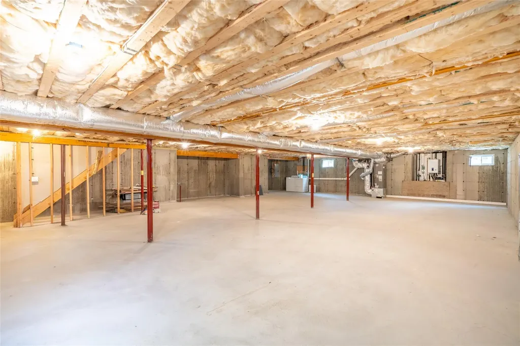 35 Tyler Drive Riverhead NY 11901