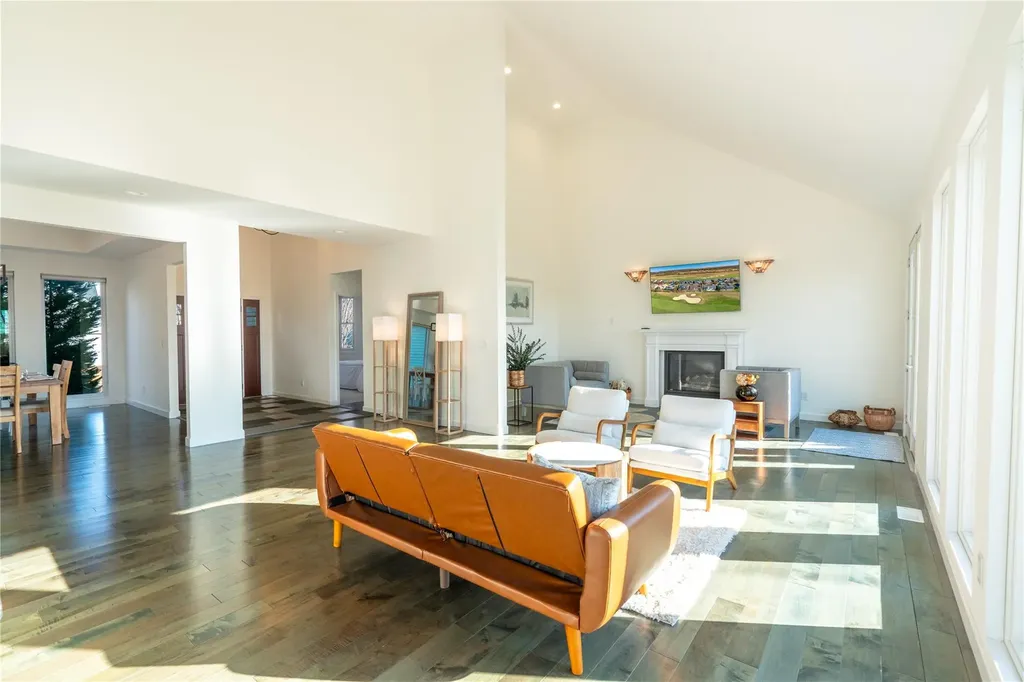 35 Tyler Drive Riverhead NY 11901