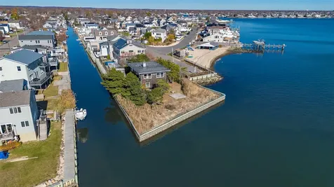 500 Little East Neck Road S Babylon NY 11702
