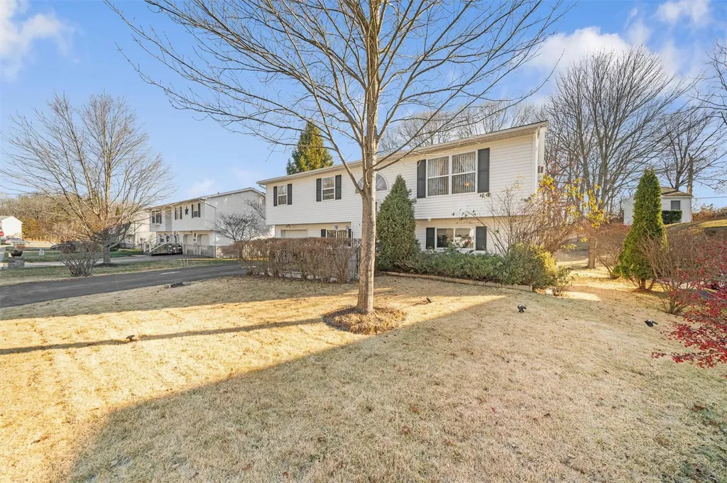 7 Ted Miller Drive Maybrook NY 12543