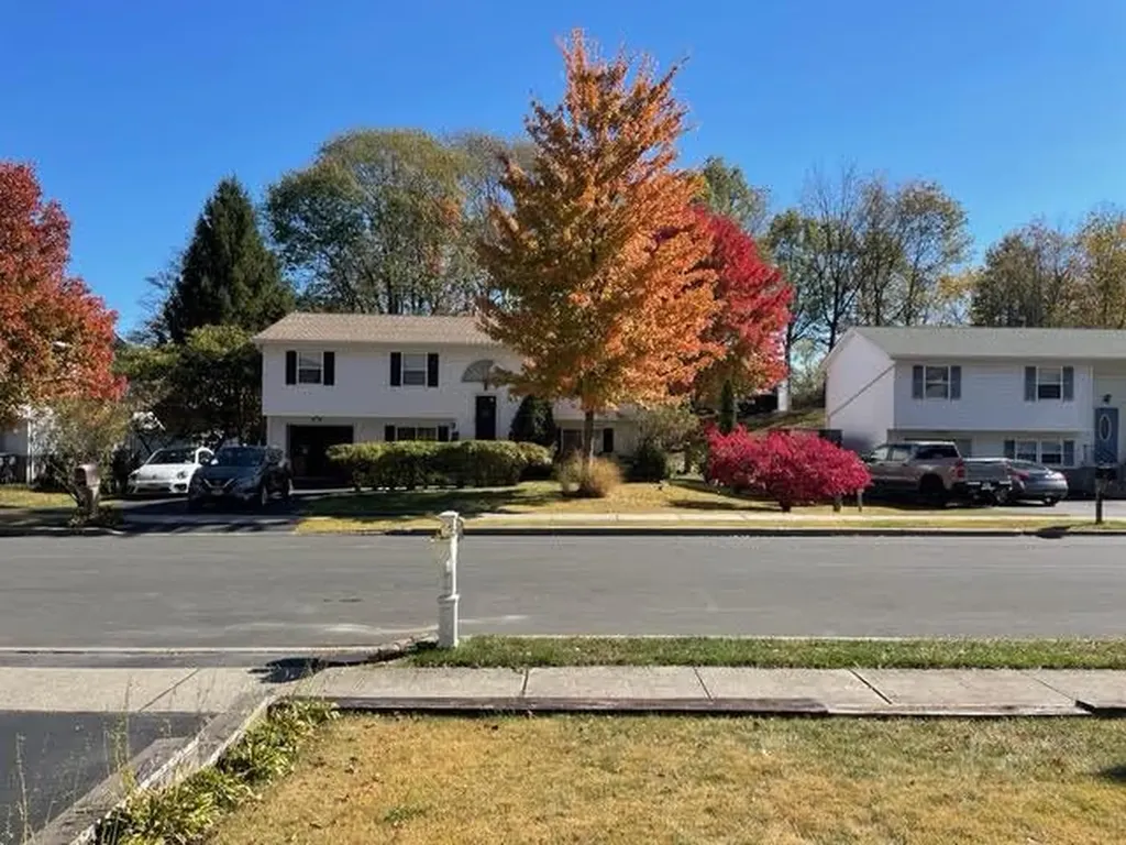 7 Ted Miller Drive Maybrook NY 12543