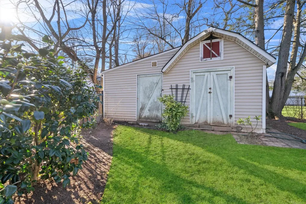 3 Glynn Oval Blauvelt NY 10913