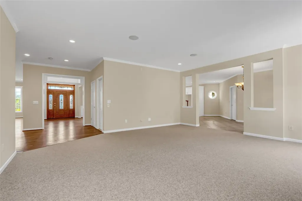 8 Brookline Court Wading River NY 11792