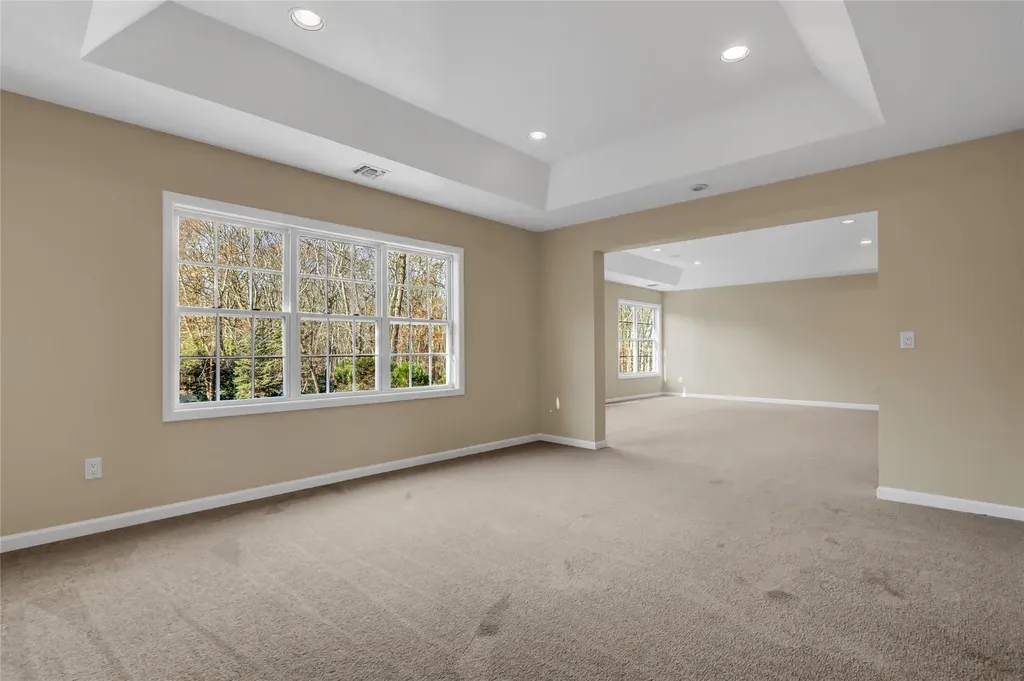 8 Brookline Court Wading River NY 11792